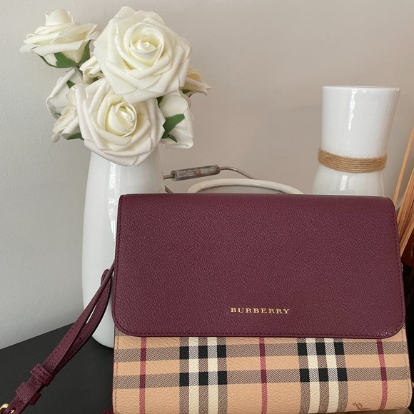 BURBERRY SLING BAG - Picture 3 of 4